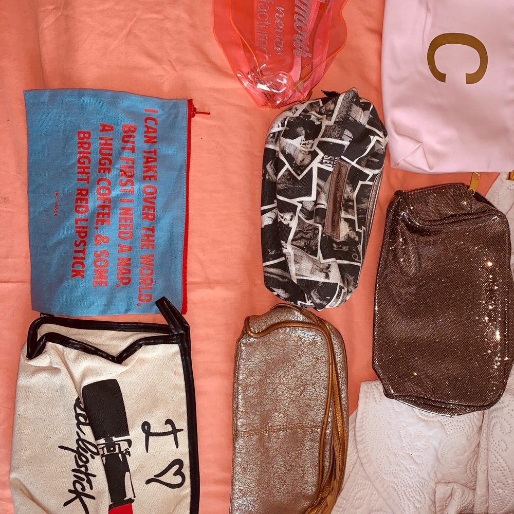 Multiple makeup bags - Picture 4 of 5